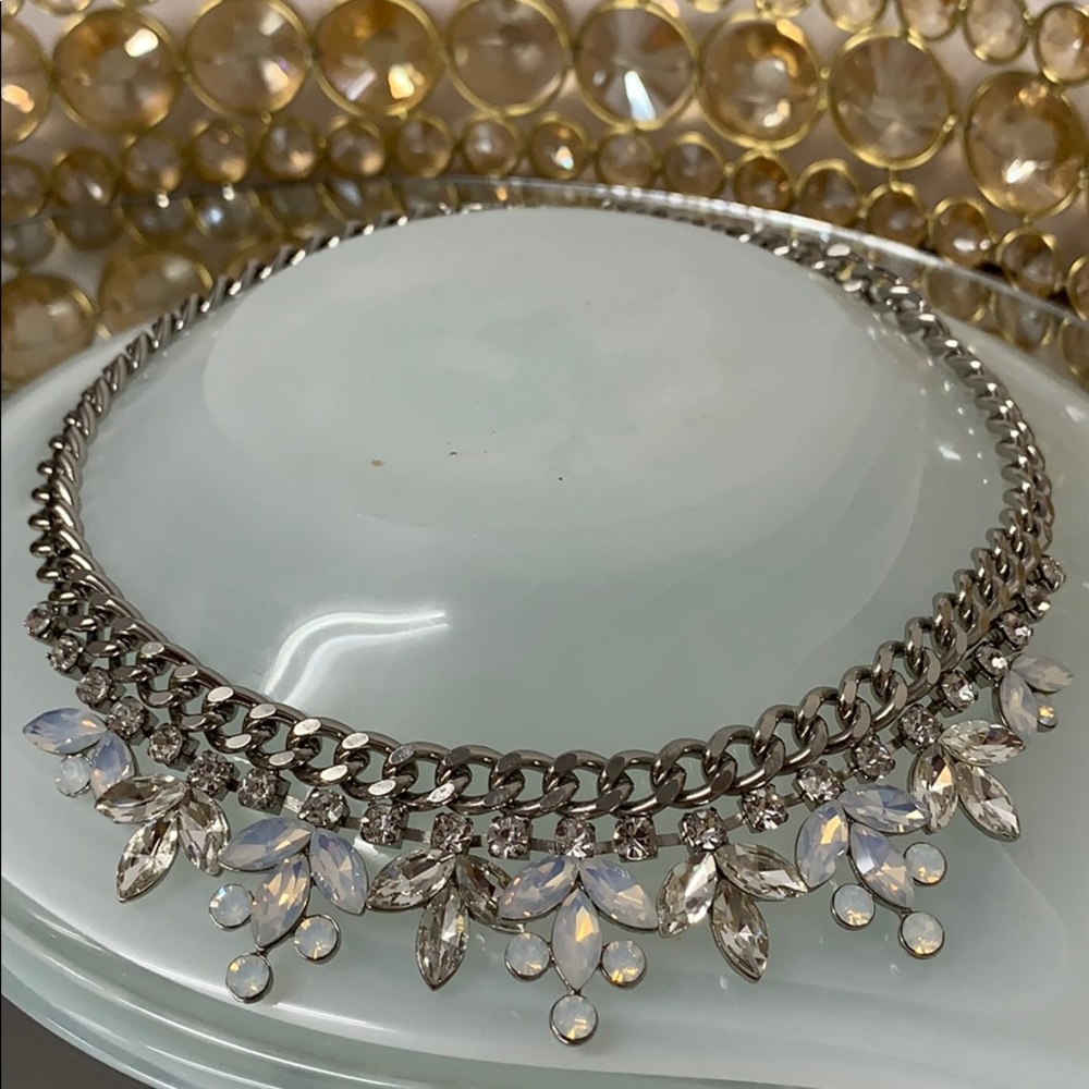 Opal & diamond detailed necklace